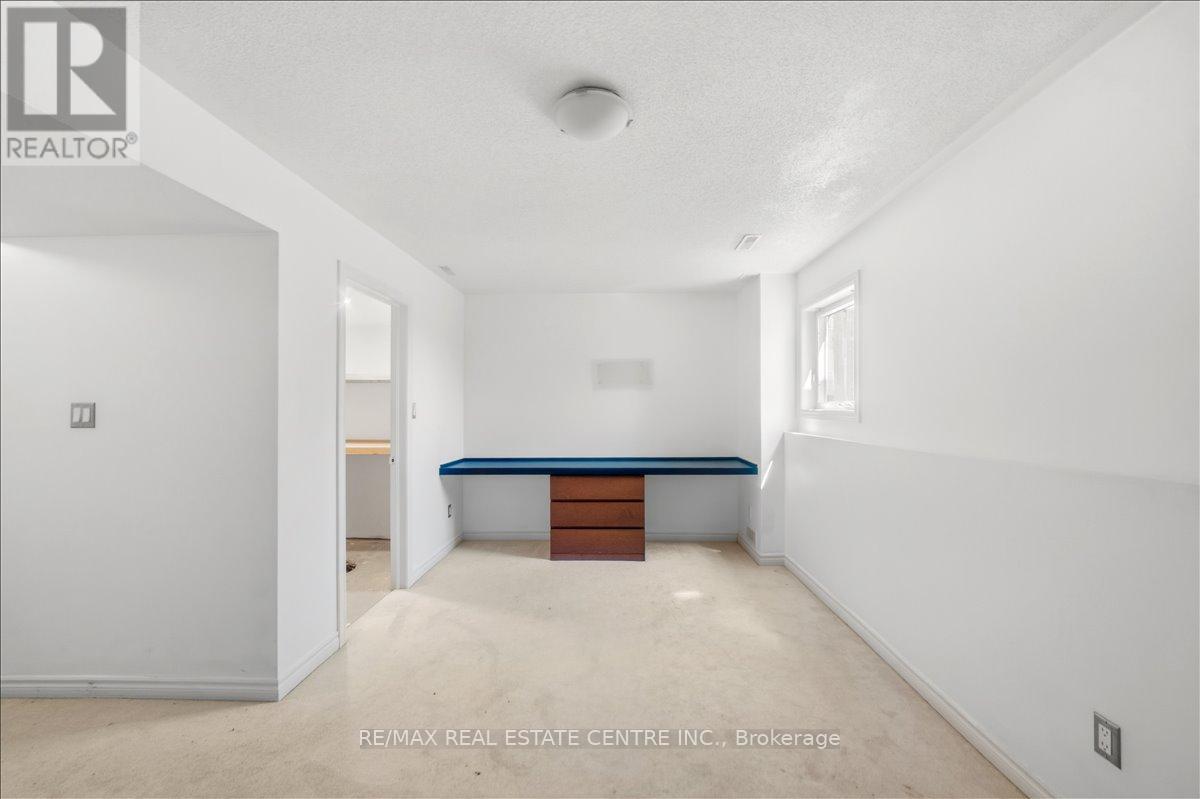 355 Hobbs Crescent, Milton, Ontario  L9T 0J3 - Photo 27 - W12979440