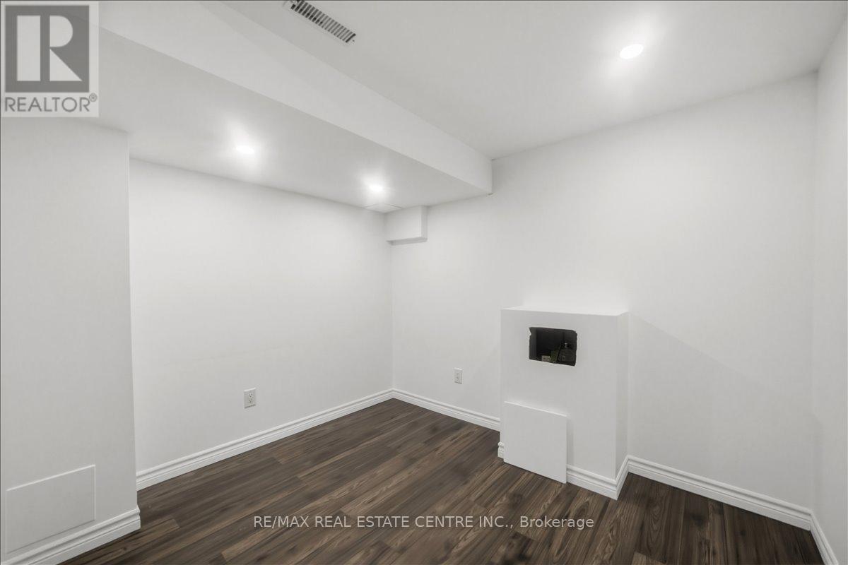 355 Hobbs Crescent, Milton, Ontario  L9T 0J3 - Photo 30 - W12979440