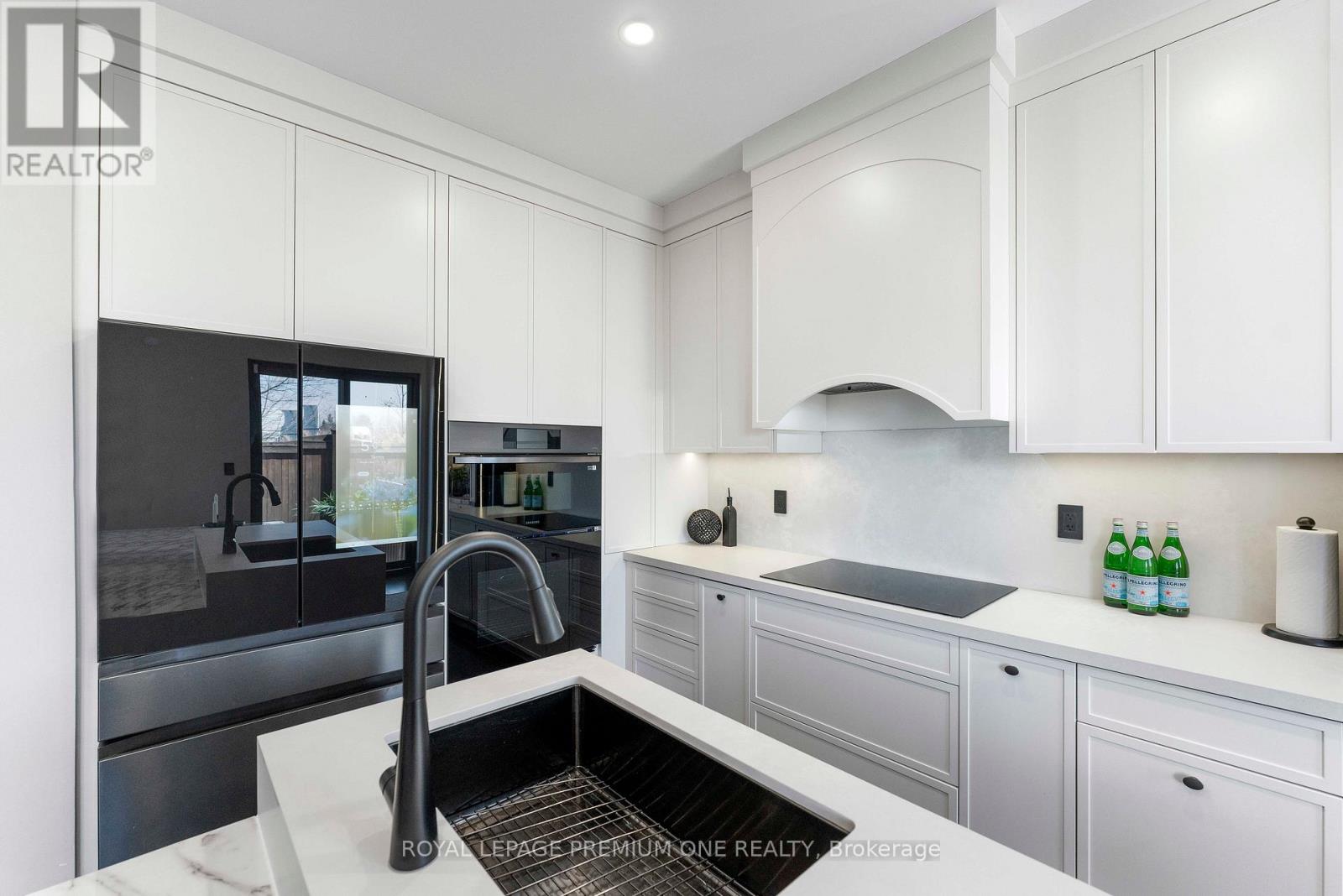 18 Morra Avenue, Caledon, Ontario  L7E 4K5 - Photo 10 - W12979468