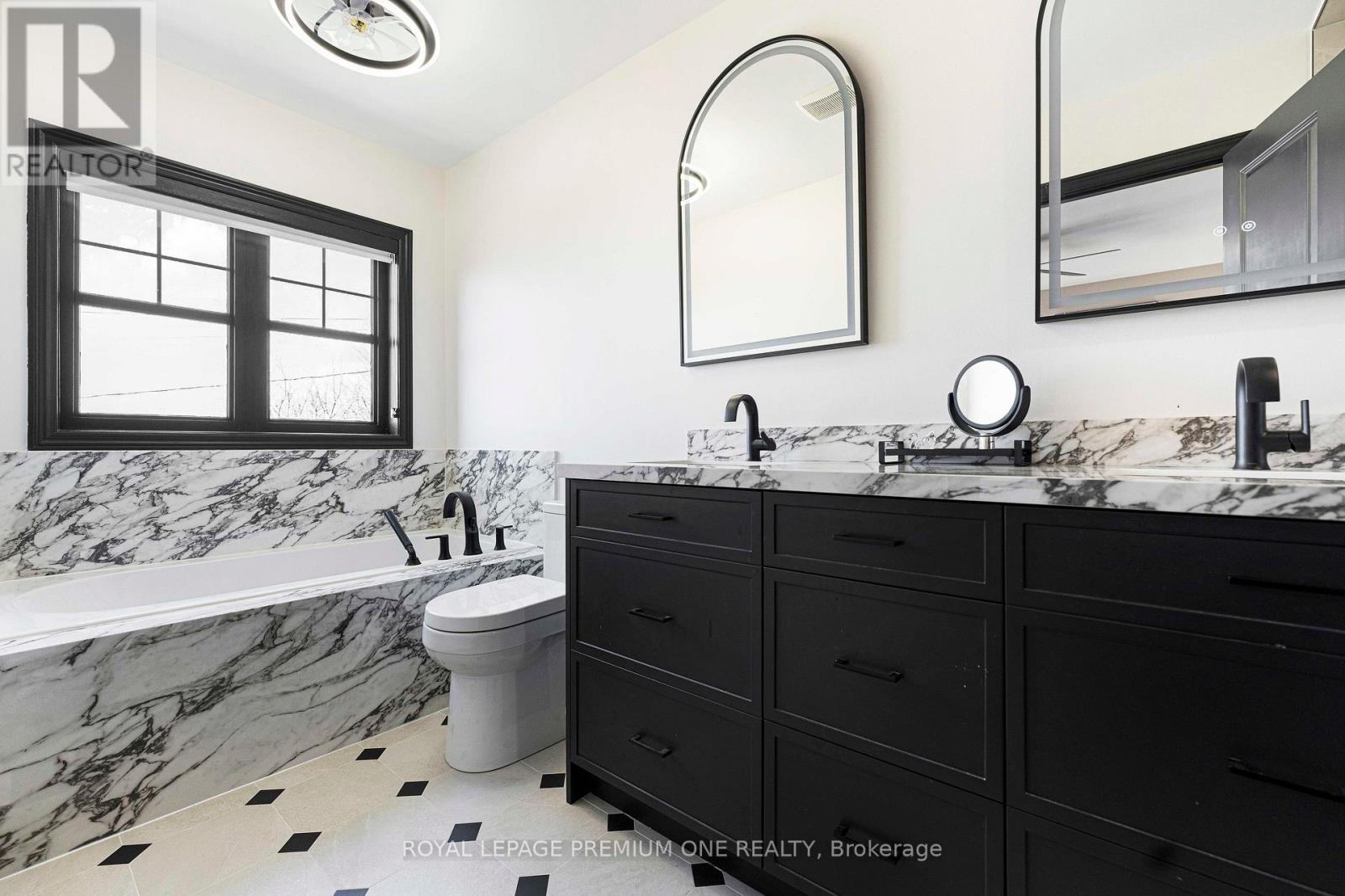 18 Morra Avenue, Caledon, Ontario  L7E 4K5 - Photo 23 - W12979468