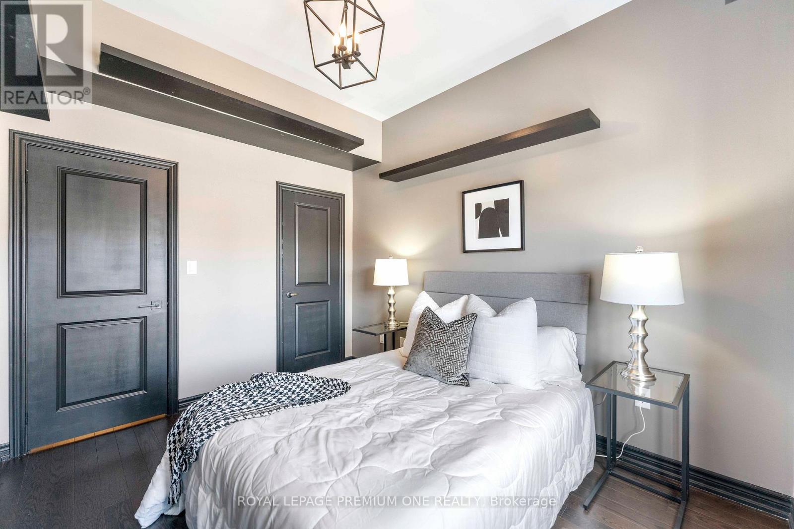 18 Morra Avenue, Caledon, Ontario  L7E 4K5 - Photo 32 - W12979468