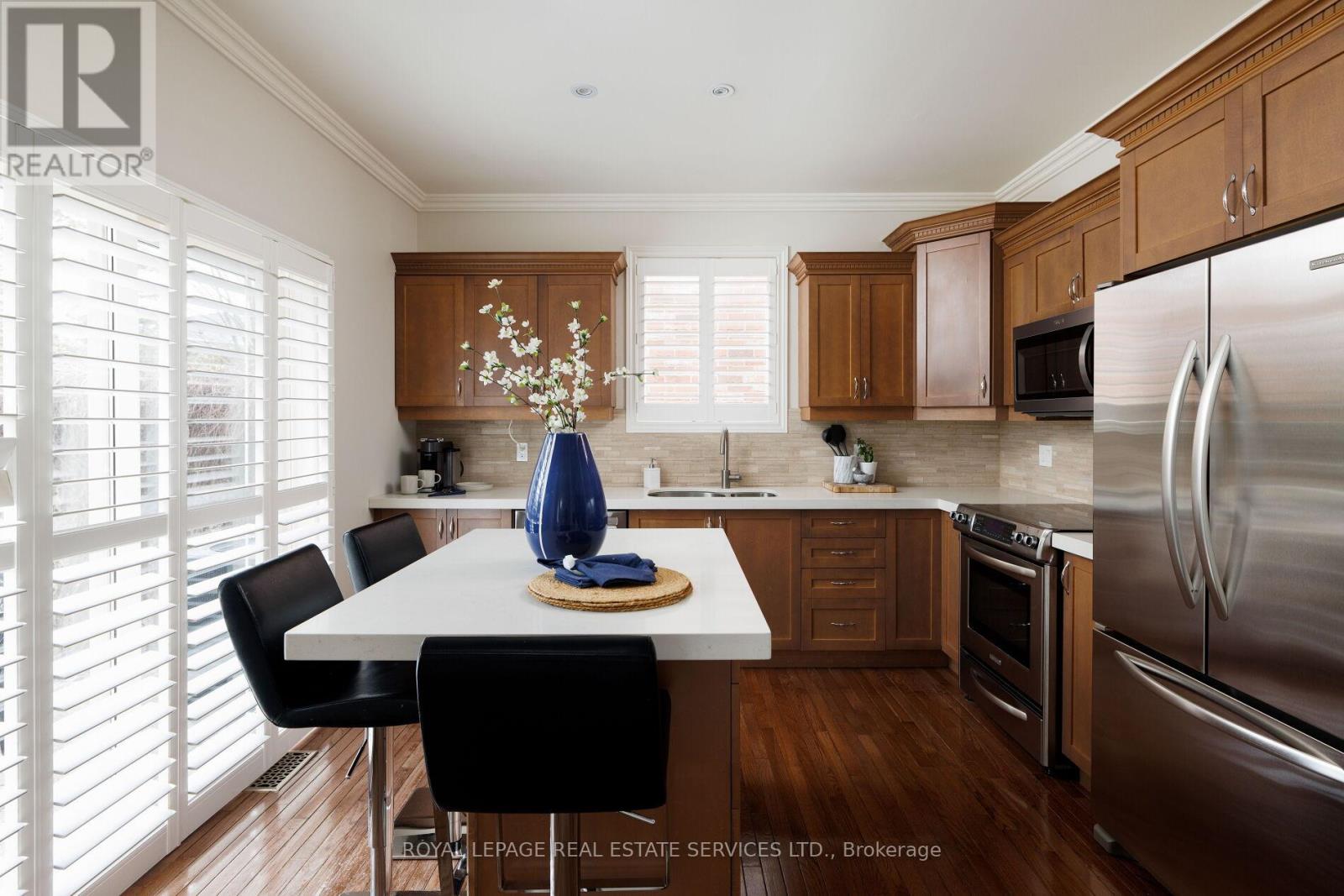 1434 Gulledge Trail, Oakville, Ontario  L6M 3Z8 - Photo 11 - W12979484