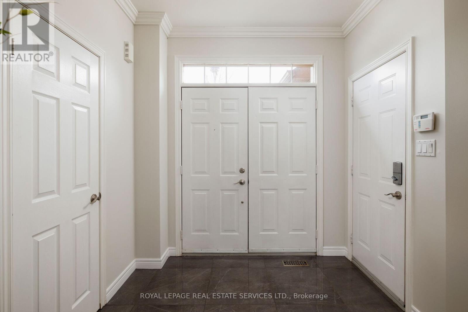 1434 Gulledge Trail, Oakville, Ontario  L6M 3Z8 - Photo 3 - W12979484