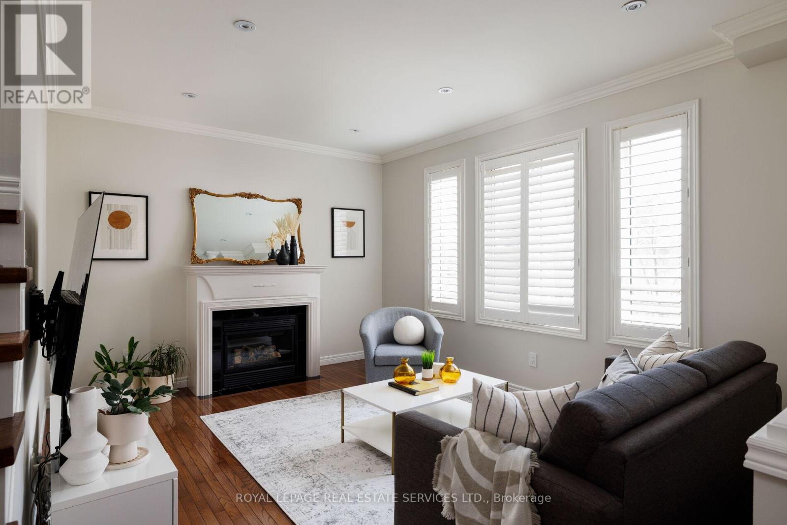 1434 Gulledge Trail, Oakville, Ontario  L6M 3Z8 - Photo 9 - W12979484