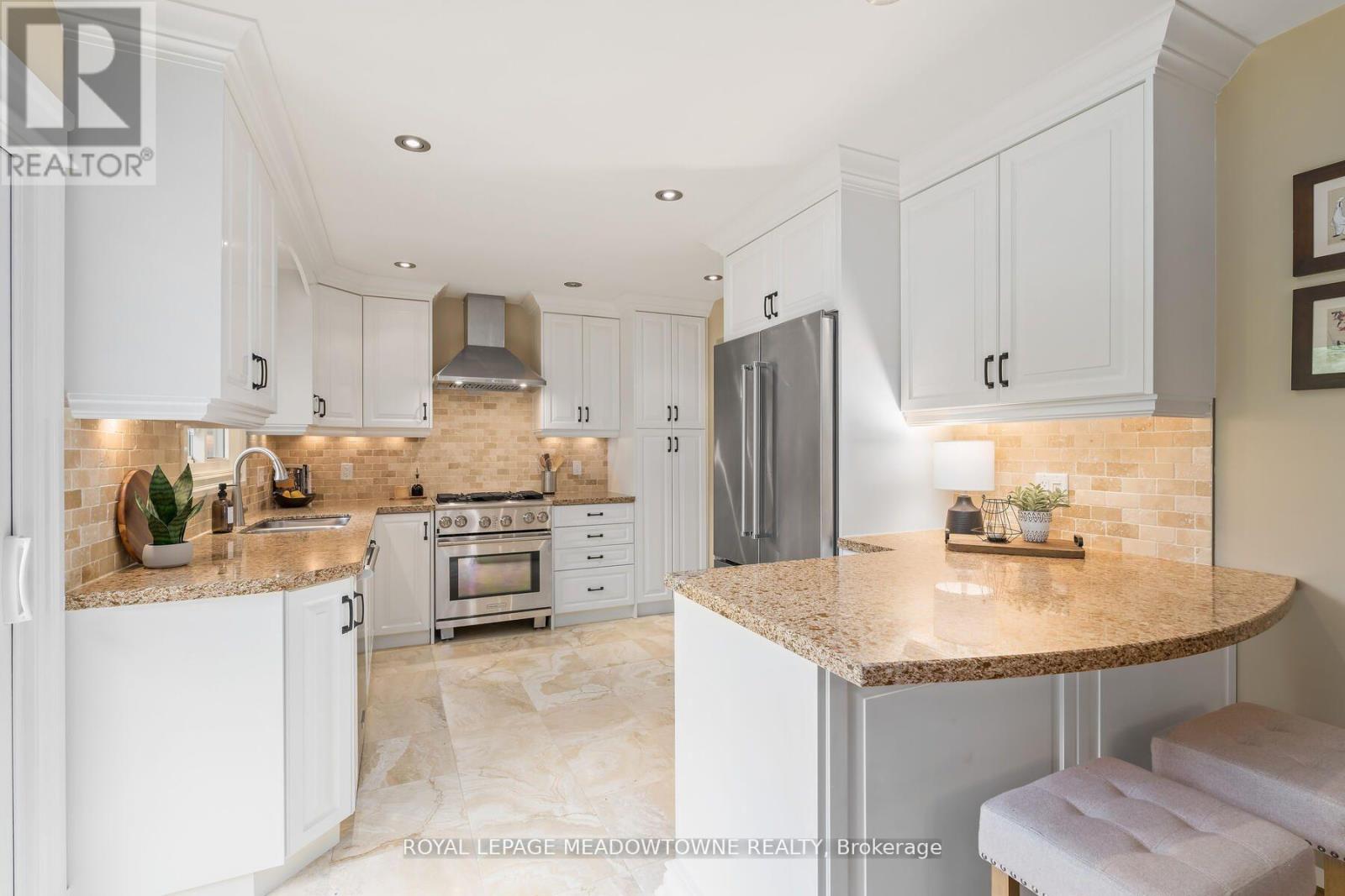 13609 Sixth Line, Halton Hills, Ontario  L0P 1H0 - Photo 14 - W12979508