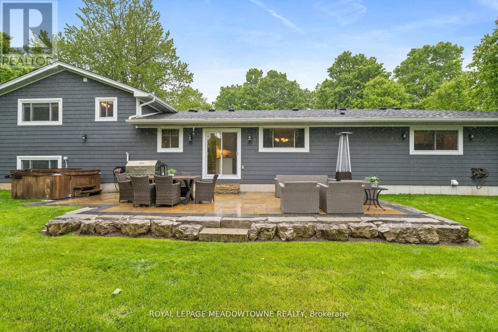 13609 Sixth Line, Halton Hills, Ontario  L0P 1H0 - Photo 39 - W12979508