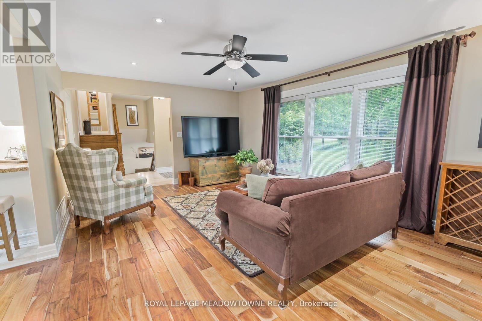 13609 Sixth Line, Halton Hills, Ontario  L0P 1H0 - Photo 8 - W12979508