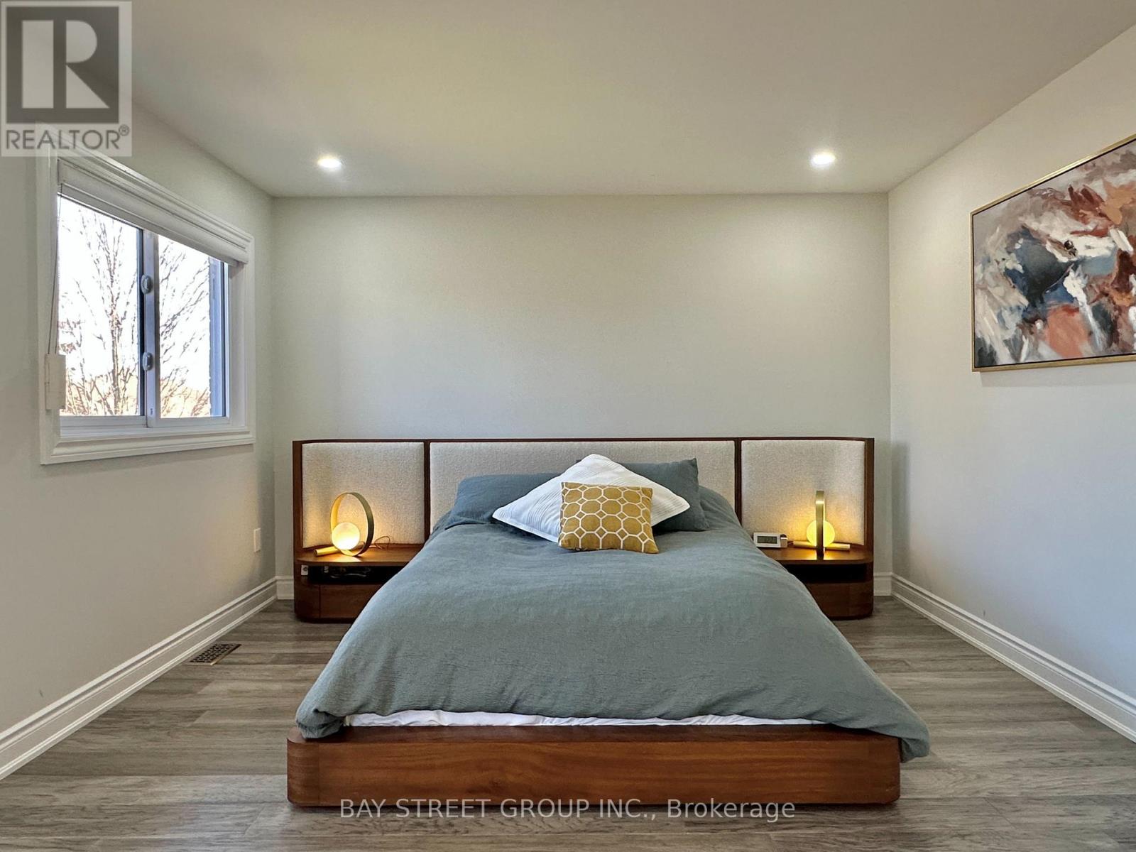 1593 Wintergrove Gardens, Mississauga, Ontario  L5M 3Z9 - Photo 12 - W12979516