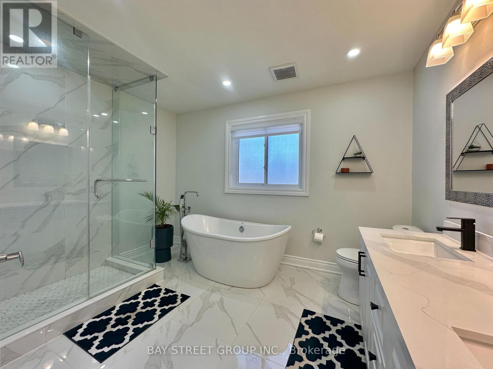 1593 Wintergrove Gardens, Mississauga, Ontario  L5M 3Z9 - Photo 14 - W12979516