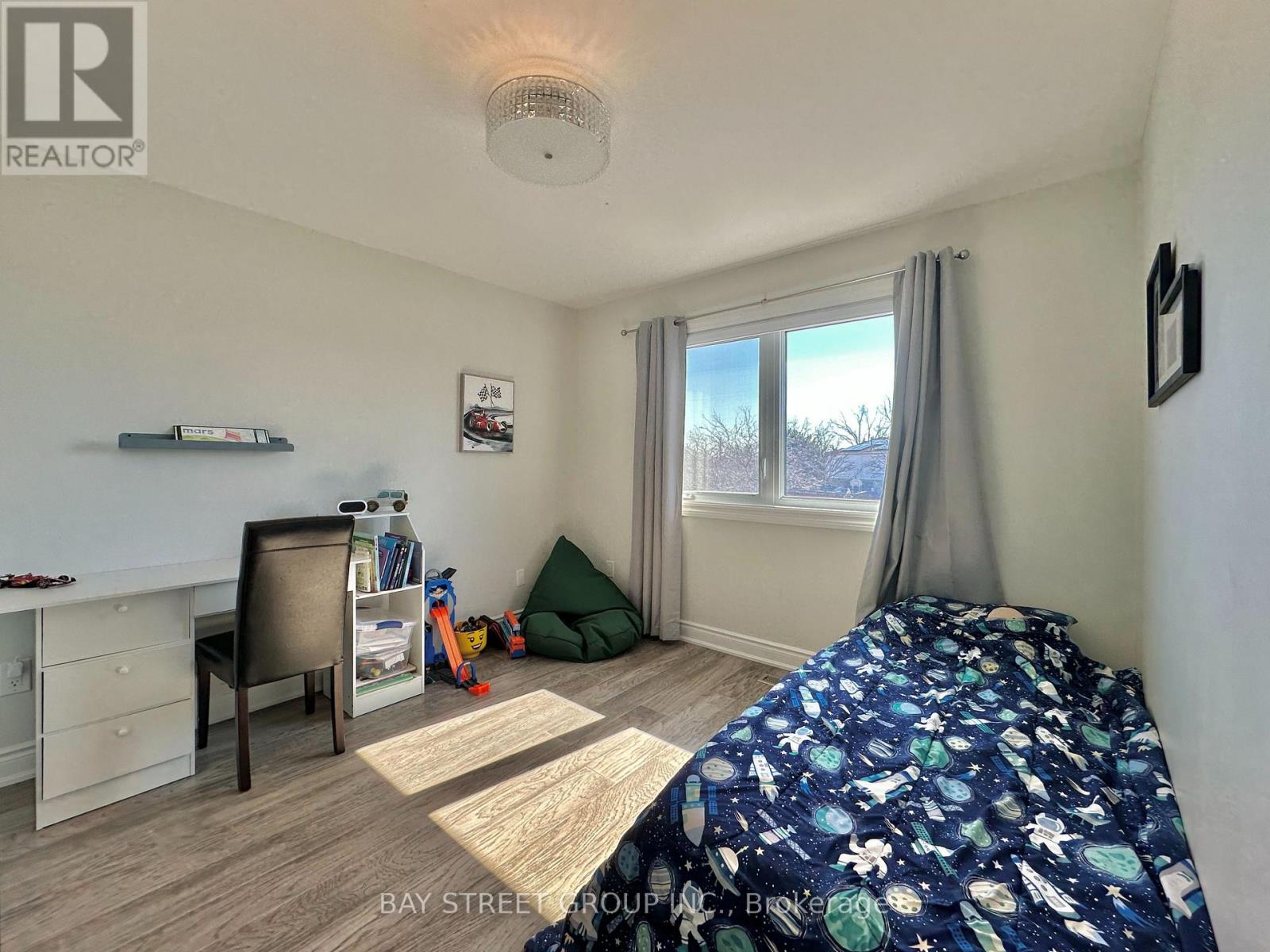 1593 Wintergrove Gardens, Mississauga, Ontario  L5M 3Z9 - Photo 19 - W12979516