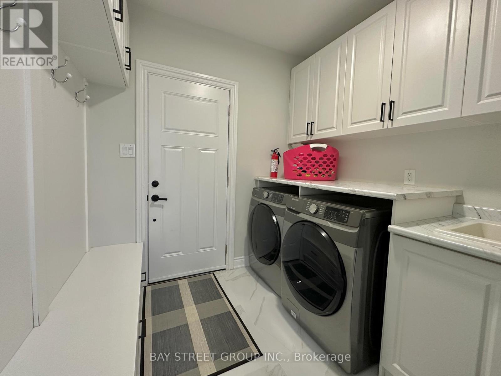 1593 Wintergrove Gardens, Mississauga, Ontario  L5M 3Z9 - Photo 21 - W12979516