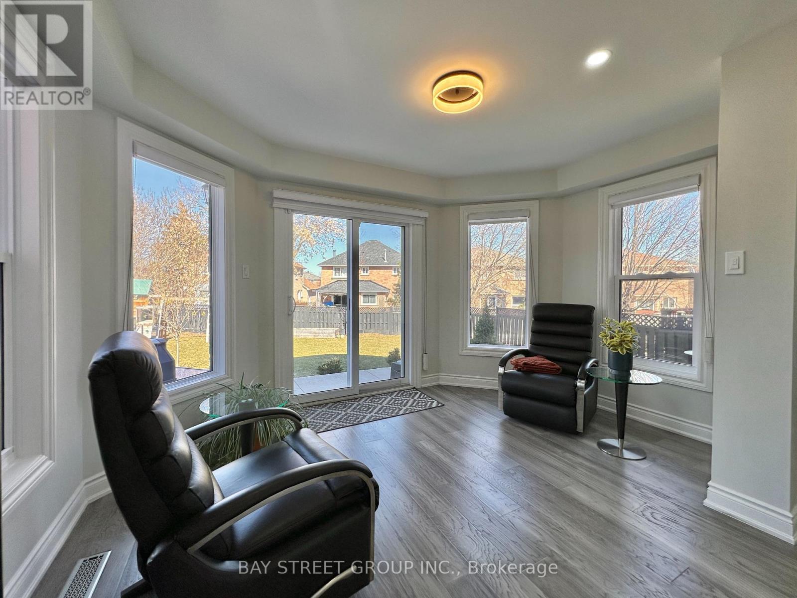 1593 Wintergrove Gardens, Mississauga, Ontario  L5M 3Z9 - Photo 22 - W12979516