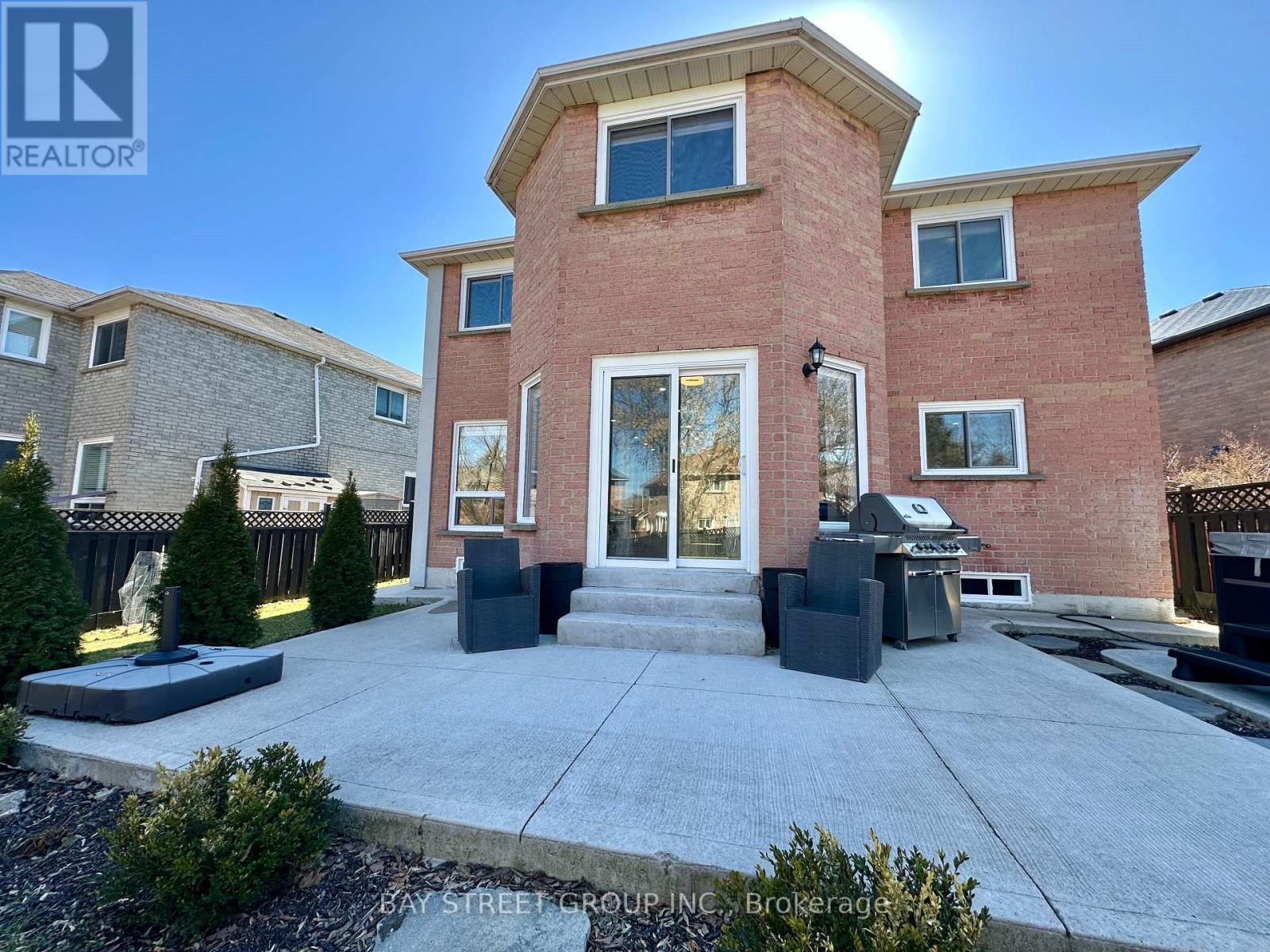 1593 Wintergrove Gardens, Mississauga, Ontario  L5M 3Z9 - Photo 23 - W12979516