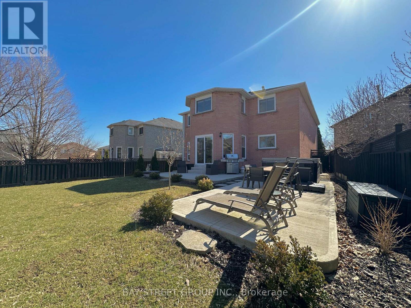 1593 Wintergrove Gardens, Mississauga, Ontario  L5M 3Z9 - Photo 24 - W12979516