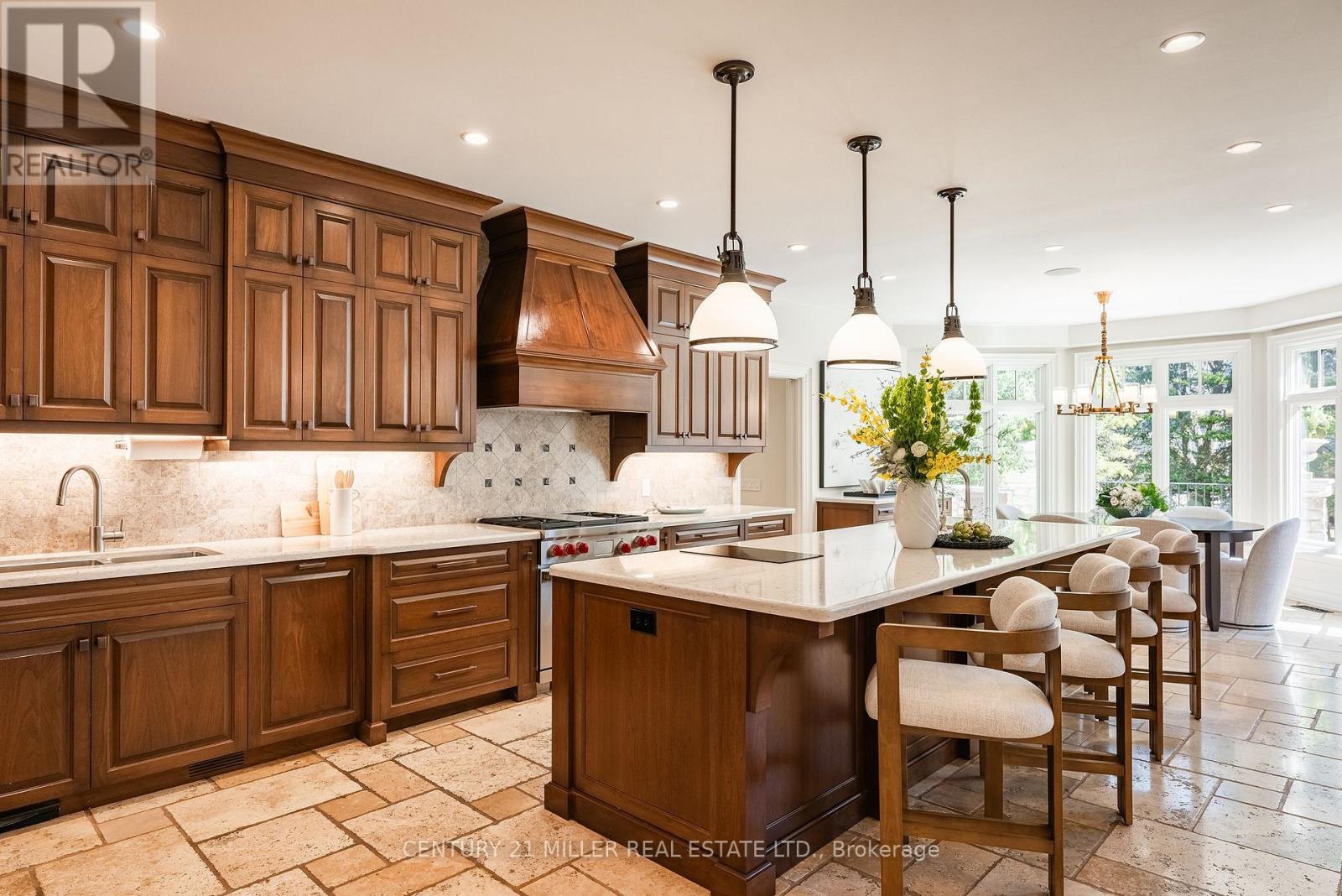 2096 Lakeshore Road E, Oakville, Ontario  L6J 1M3 - Photo 12 - W12979552