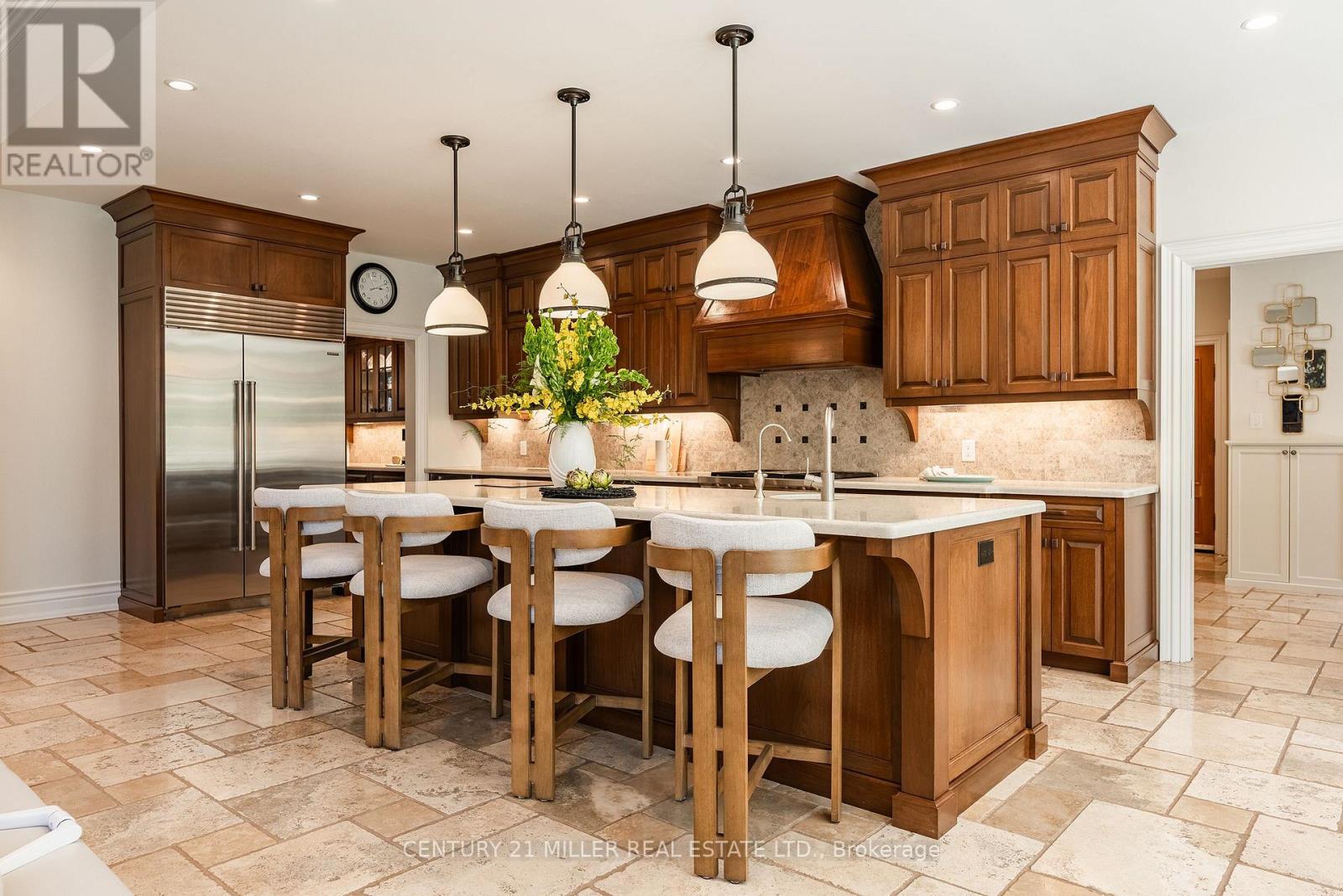 2096 Lakeshore Road E, Oakville, Ontario  L6J 1M3 - Photo 13 - W12979552