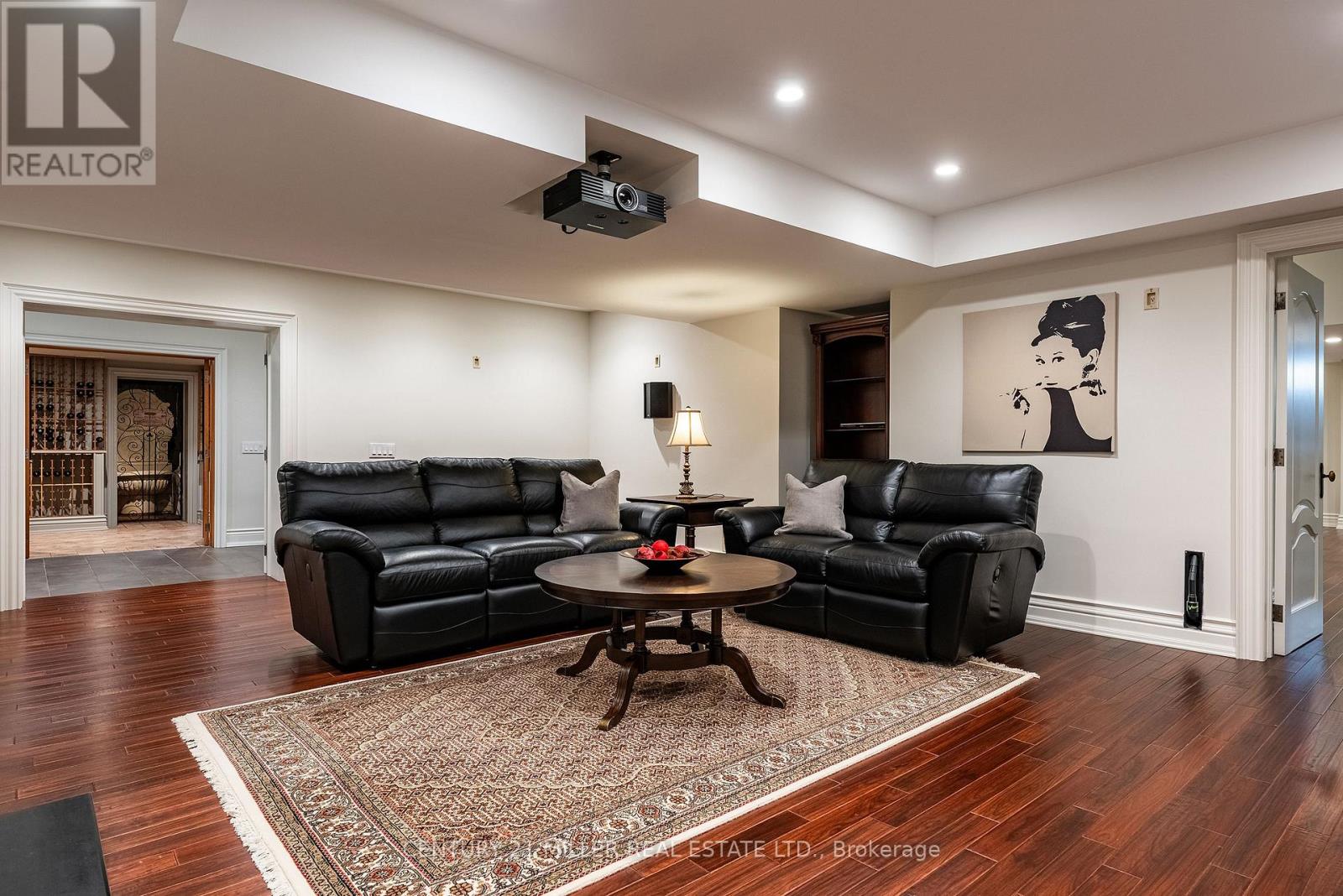 2096 Lakeshore Road E, Oakville, Ontario  L6J 1M3 - Photo 36 - W12979552