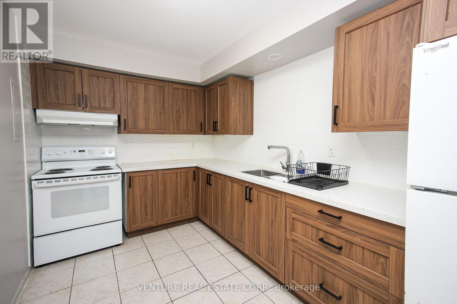 1 - 4227 Dundas Street W, Toronto, Ontario  M8X 1Y3 - Photo 5 - W12979572