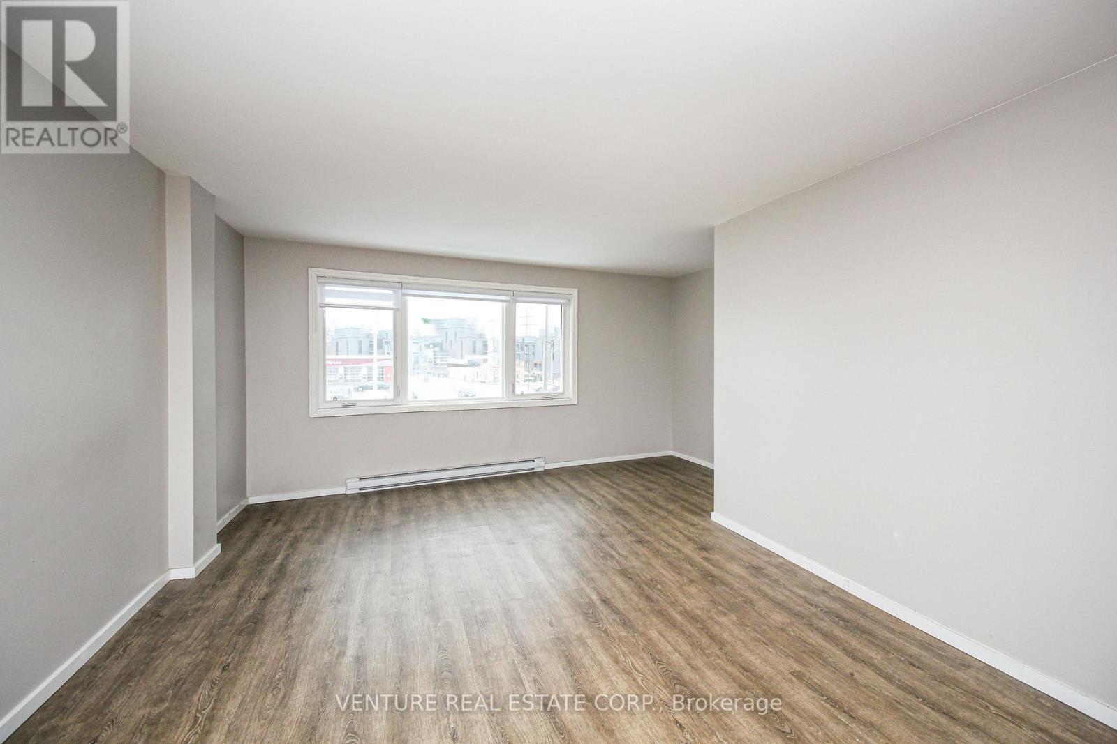 1 - 4227 Dundas Street W, Toronto, Ontario  M8X 1Y3 - Photo 6 - W12979572