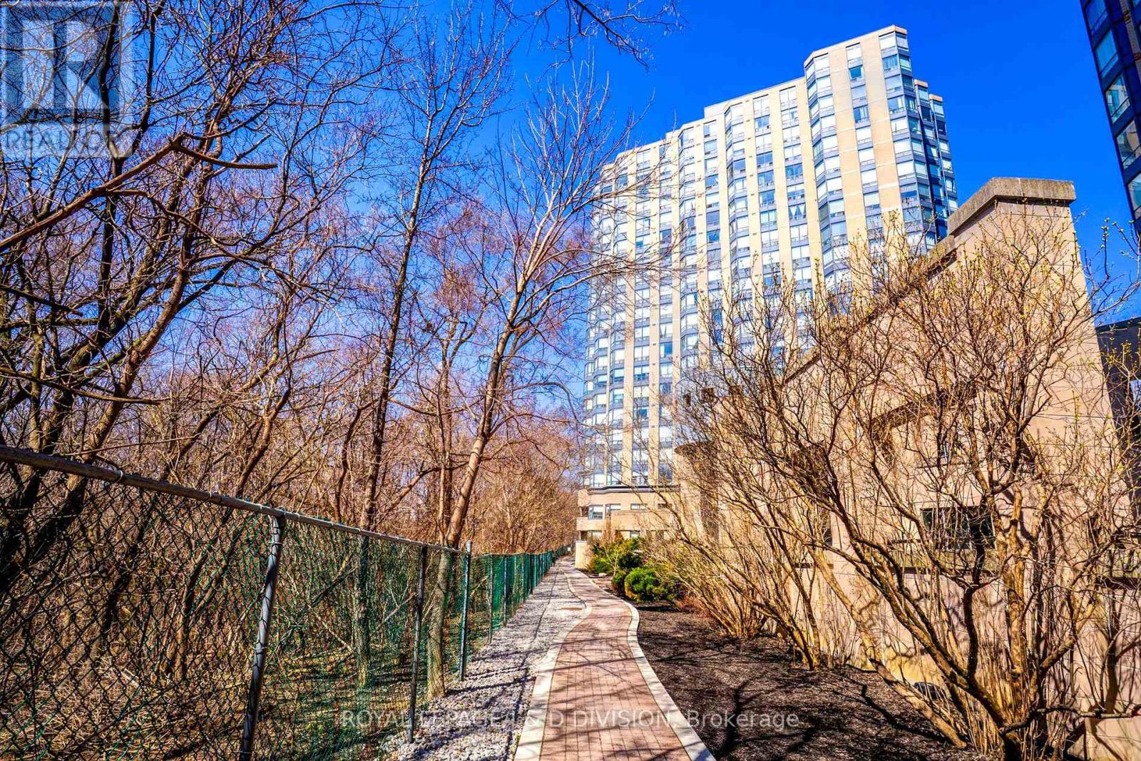 505 - 3 Hickory Tree Road, Toronto, Ontario  M9N 3W5 - Photo 6 - W12979588