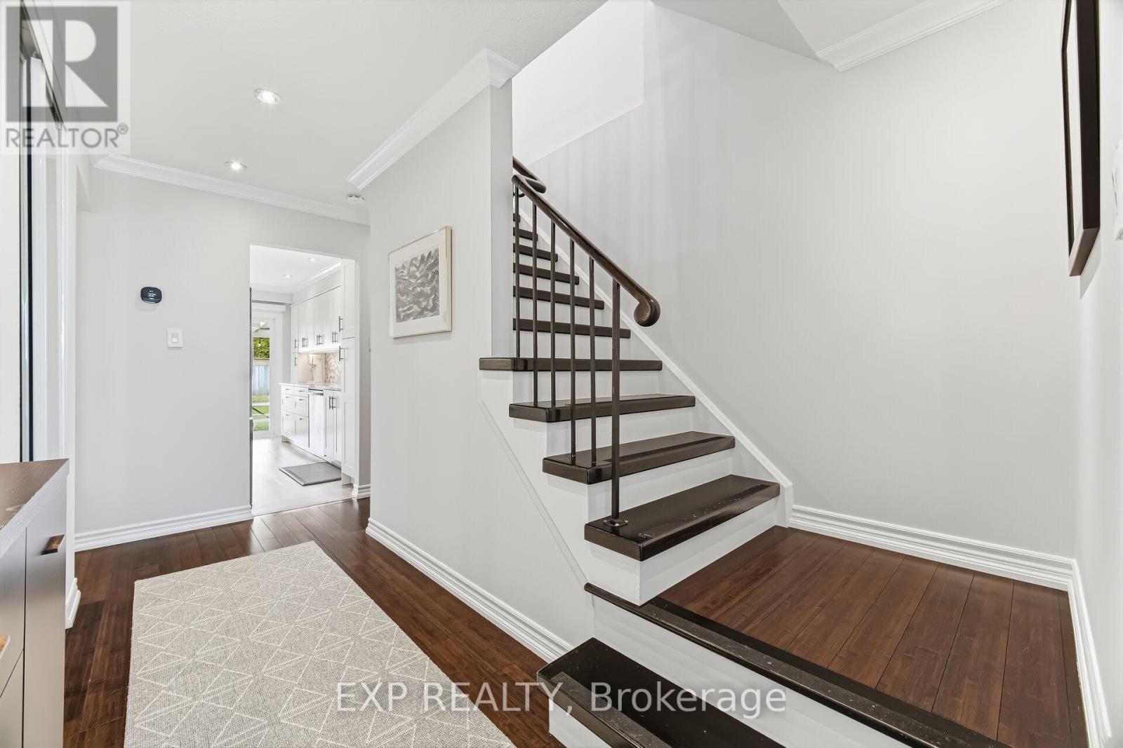 729 Carrying Place, Mississauga, Ontario  L5C 3W6 - Photo 19 - W12979596