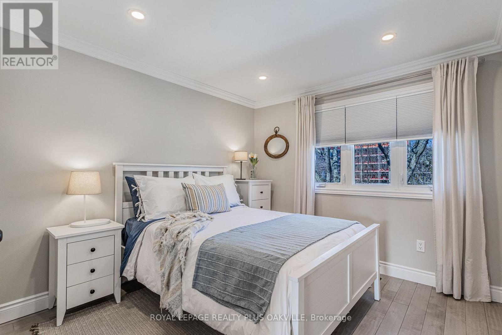 2224 Marine Drive, Oakville, Ontario  L6L 1C1 - Photo 20 - W12979598