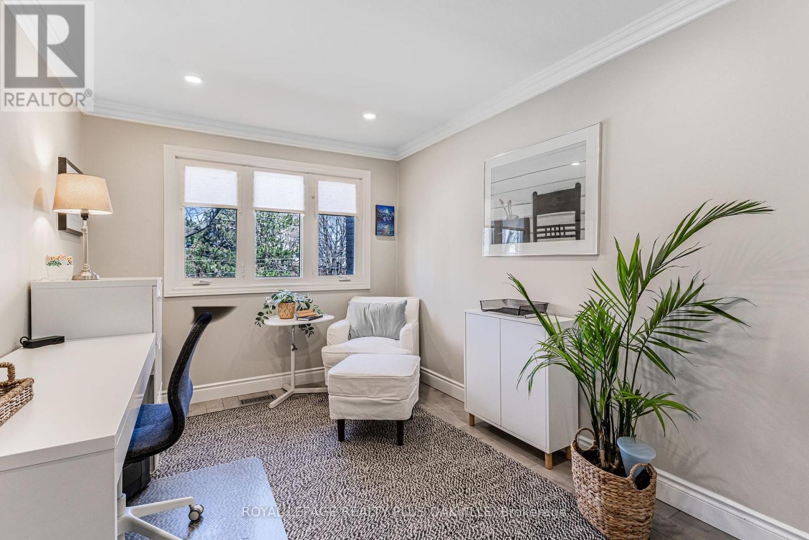 2224 Marine Drive, Oakville, Ontario  L6L 1C1 - Photo 21 - W12979598