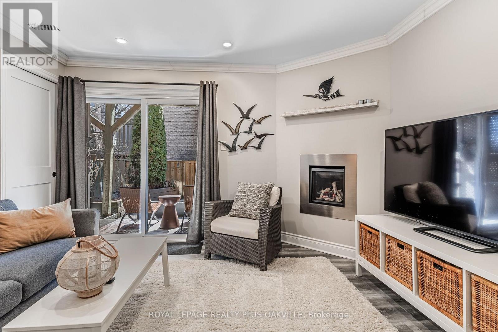 2224 Marine Drive, Oakville, Ontario  L6L 1C1 - Photo 25 - W12979598