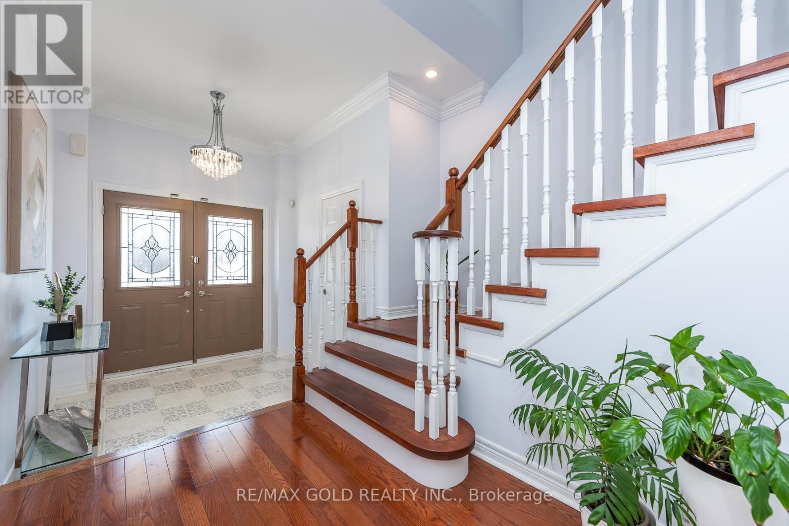 36 Tatra Crescent, Brampton, Ontario  L6Y 0K6 - Photo 3 - W12979602