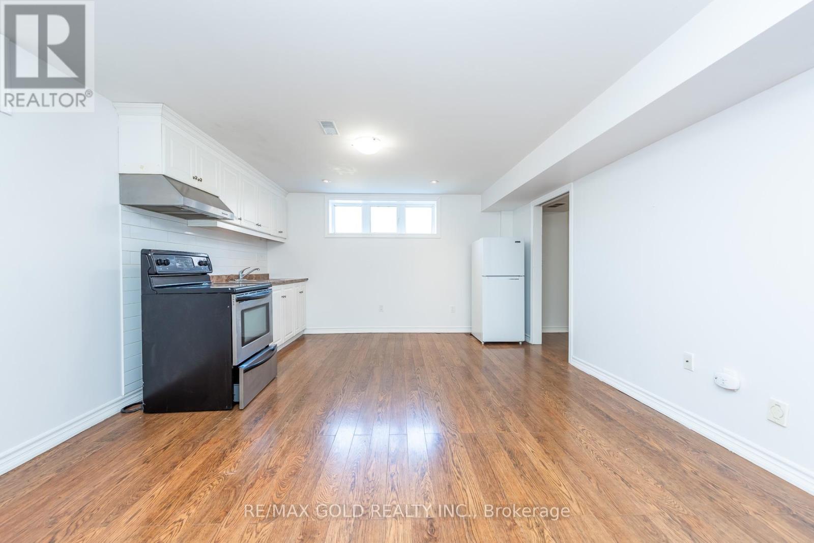 36 Tatra Crescent, Brampton, Ontario  L6Y 0K6 - Photo 37 - W12979602