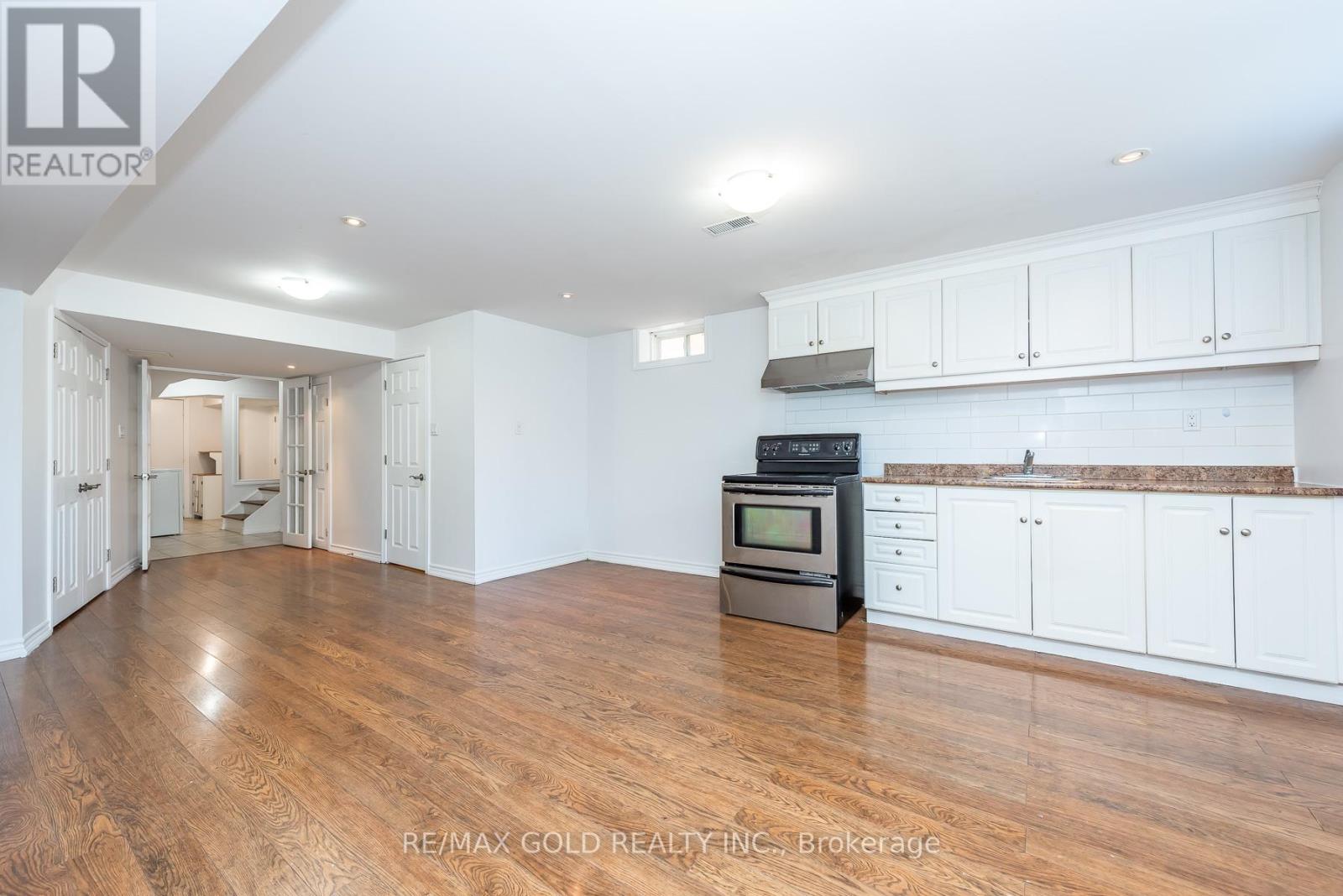 36 Tatra Crescent, Brampton, Ontario  L6Y 0K6 - Photo 38 - W12979602