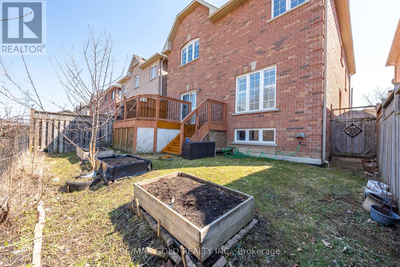 36 Tatra Crescent, Brampton, Ontario  L6Y 0K6 - Photo 48 - W12979602