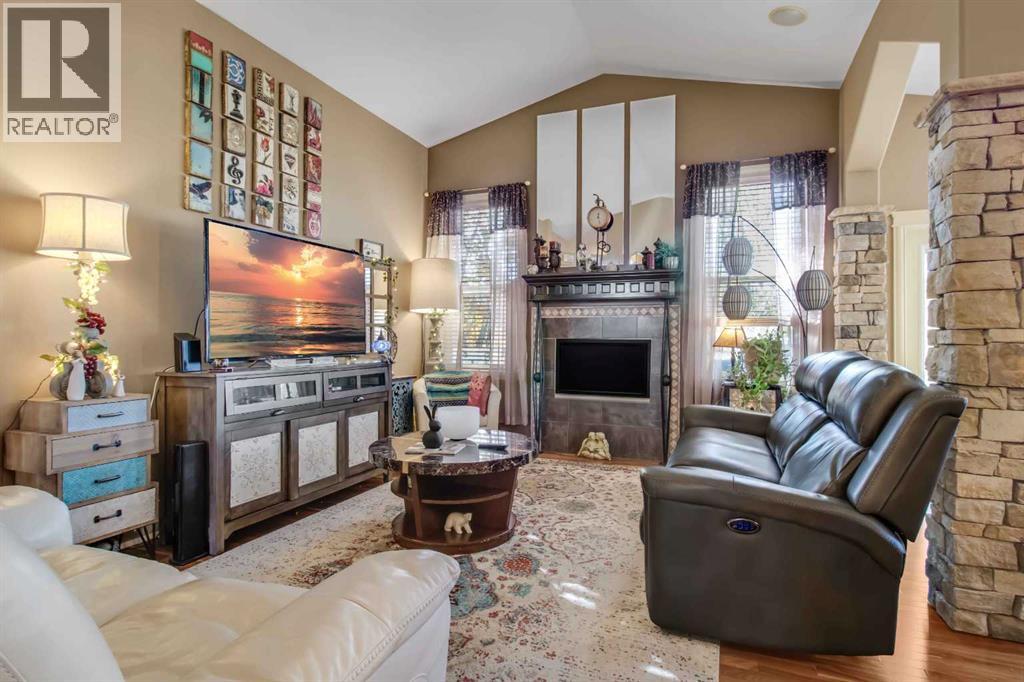 3 Legacy Cove, Sylvan Lake, Alberta  T4S 2M8 - Photo 5 - A2266201