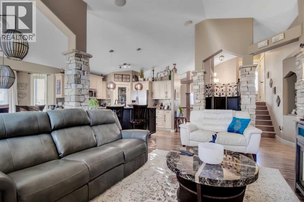 3 Legacy Cove, Sylvan Lake, Alberta  T4S 2M8 - Photo 7 - A2266201