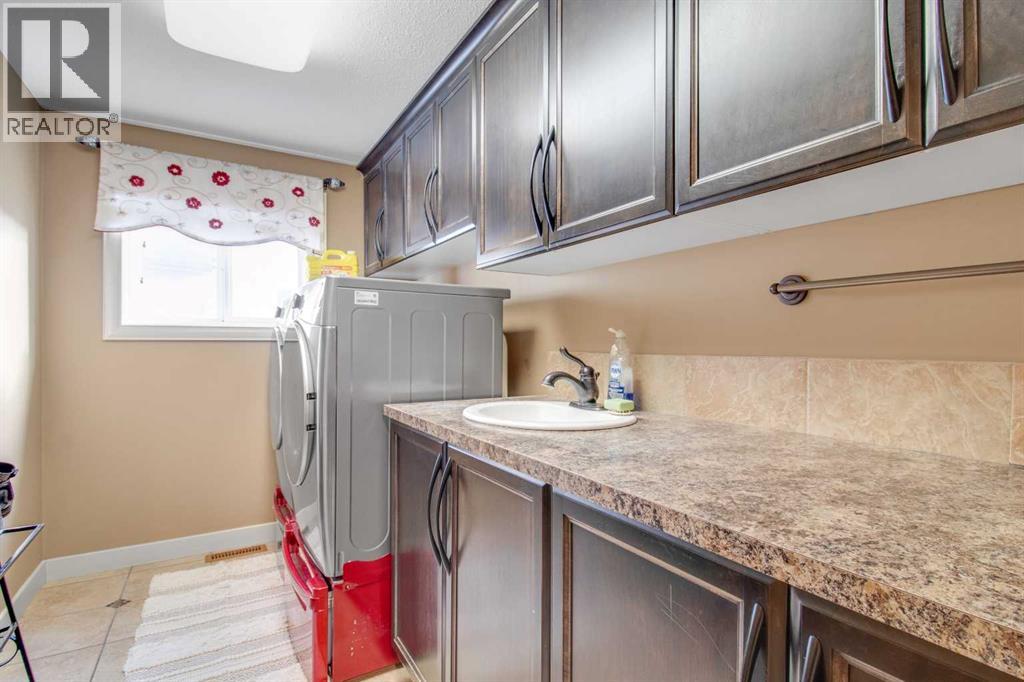 3 Legacy Cove, Sylvan Lake, Alberta  T4S 2M8 - Photo 25 - A2266201