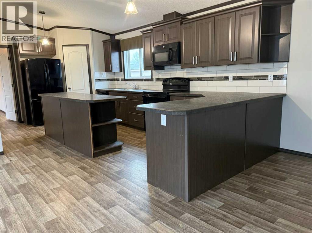 109 Card Crescent, Fort Mcmurray, Alberta  T9K 2H6 - Photo 3 - A2286769