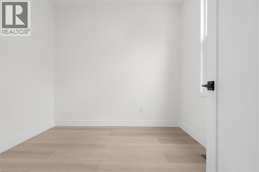 215 Ray Street N, Hamilton, Ontario  L8R 2Y3 - Photo 22 - 40819217