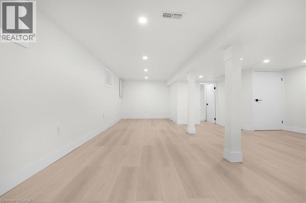 215 Ray Street N, Hamilton, Ontario  L8R 2Y3 - Photo 28 - 40819217