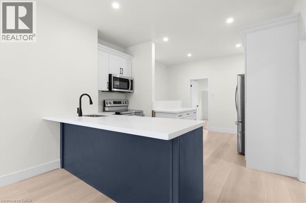 215 Ray Street N, Hamilton, Ontario  L8R 2Y3 - Photo 8 - 40819217