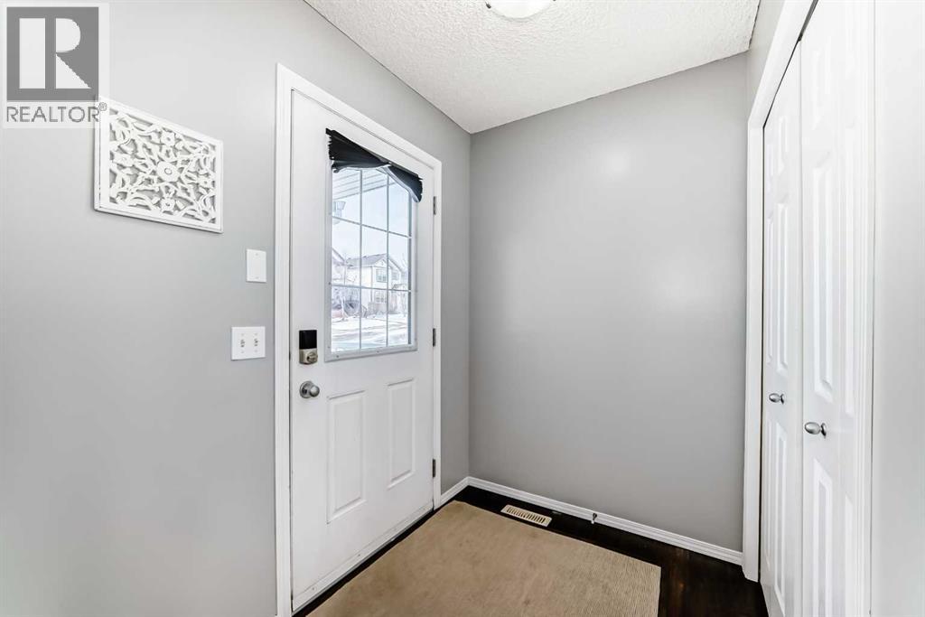 71 Covepark Rise NE, Calgary, Alberta  T3K 0A5 - Photo 3 - A2299643