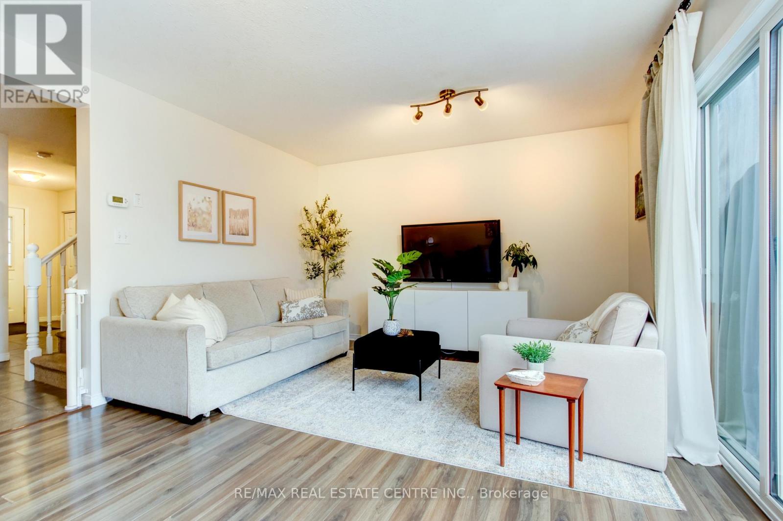 50 - 31 Schroder Crescent, Guelph, Ontario  N1E 7M6 - Photo 12 - X12979404