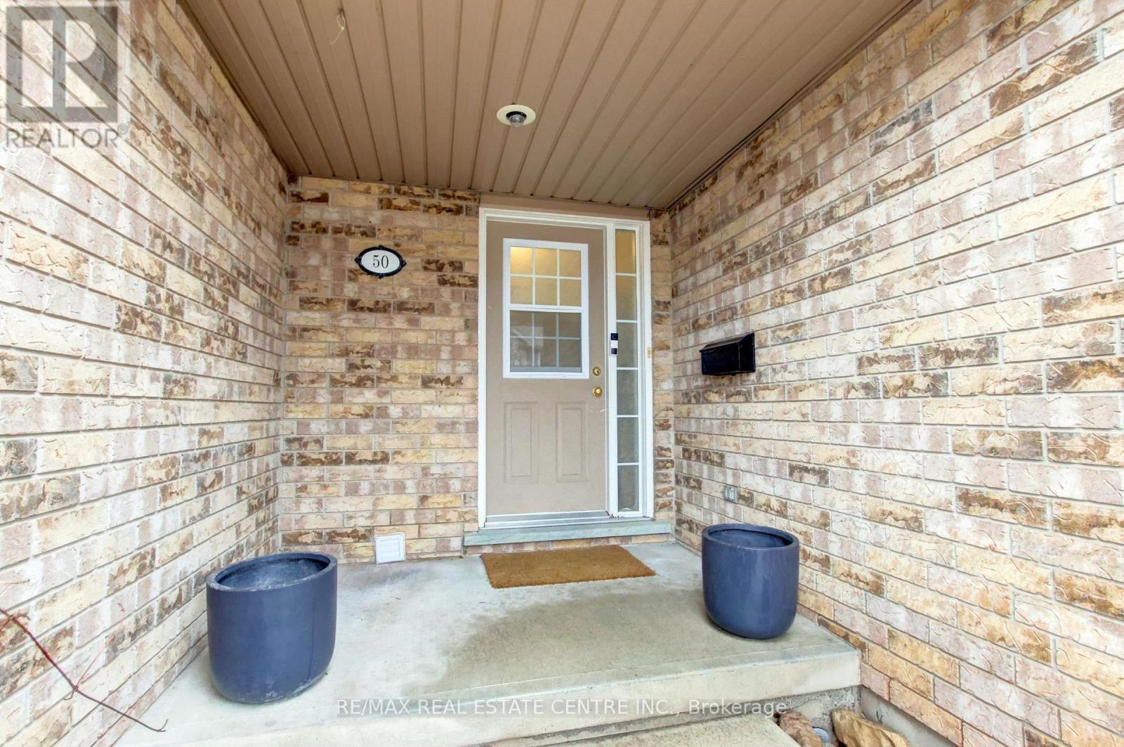 50 - 31 Schroder Crescent, Guelph, Ontario  N1E 7M6 - Photo 3 - X12979404