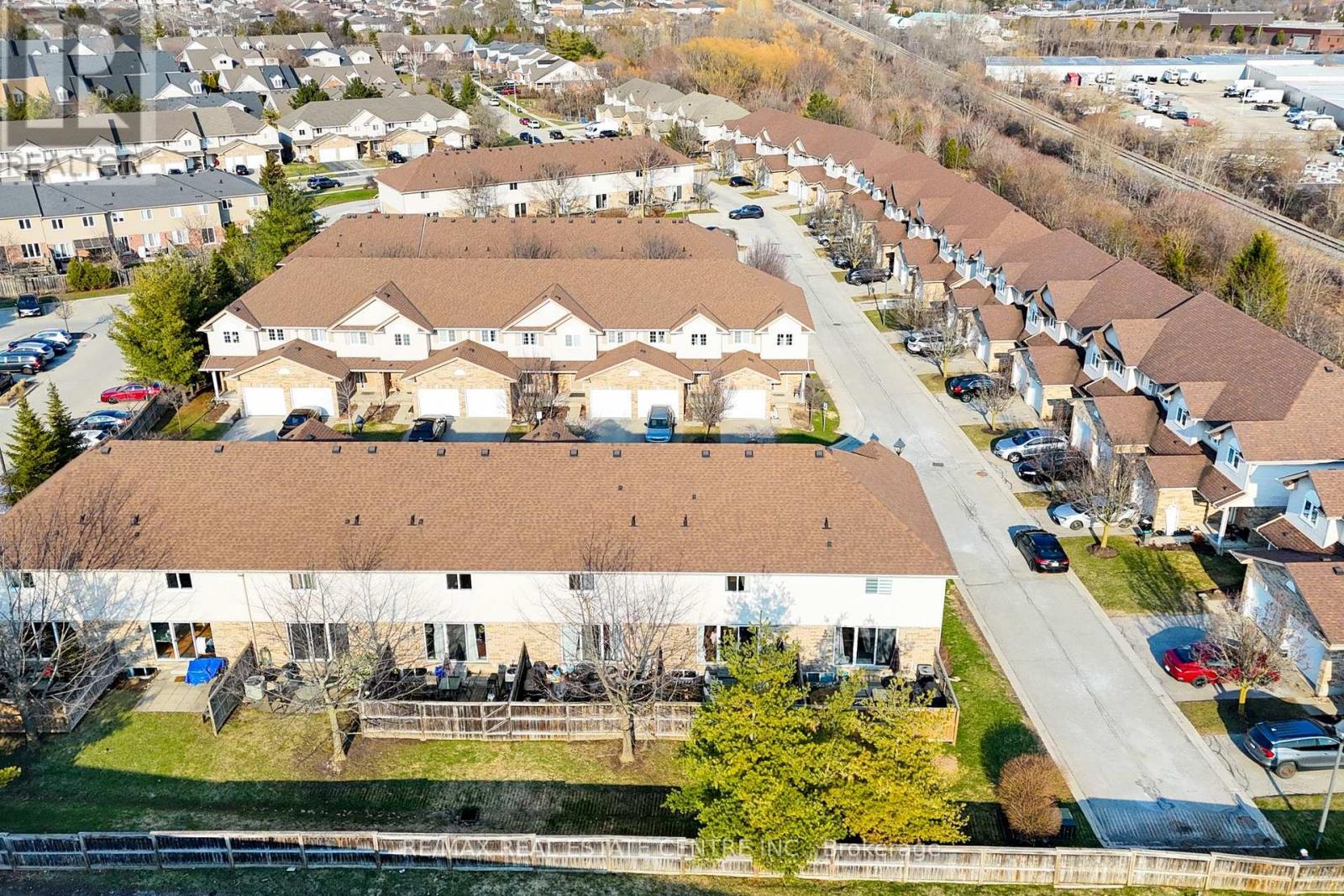 50 - 31 Schroder Crescent, Guelph, Ontario  N1E 7M6 - Photo 34 - X12979404