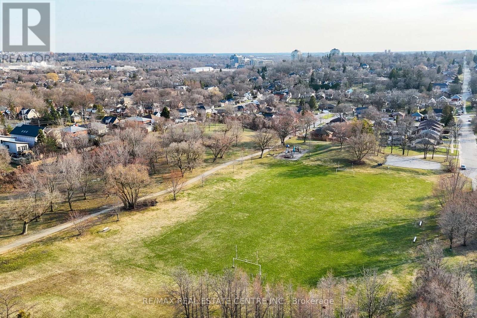 50 - 31 Schroder Crescent, Guelph, Ontario  N1E 7M6 - Photo 42 - X12979404