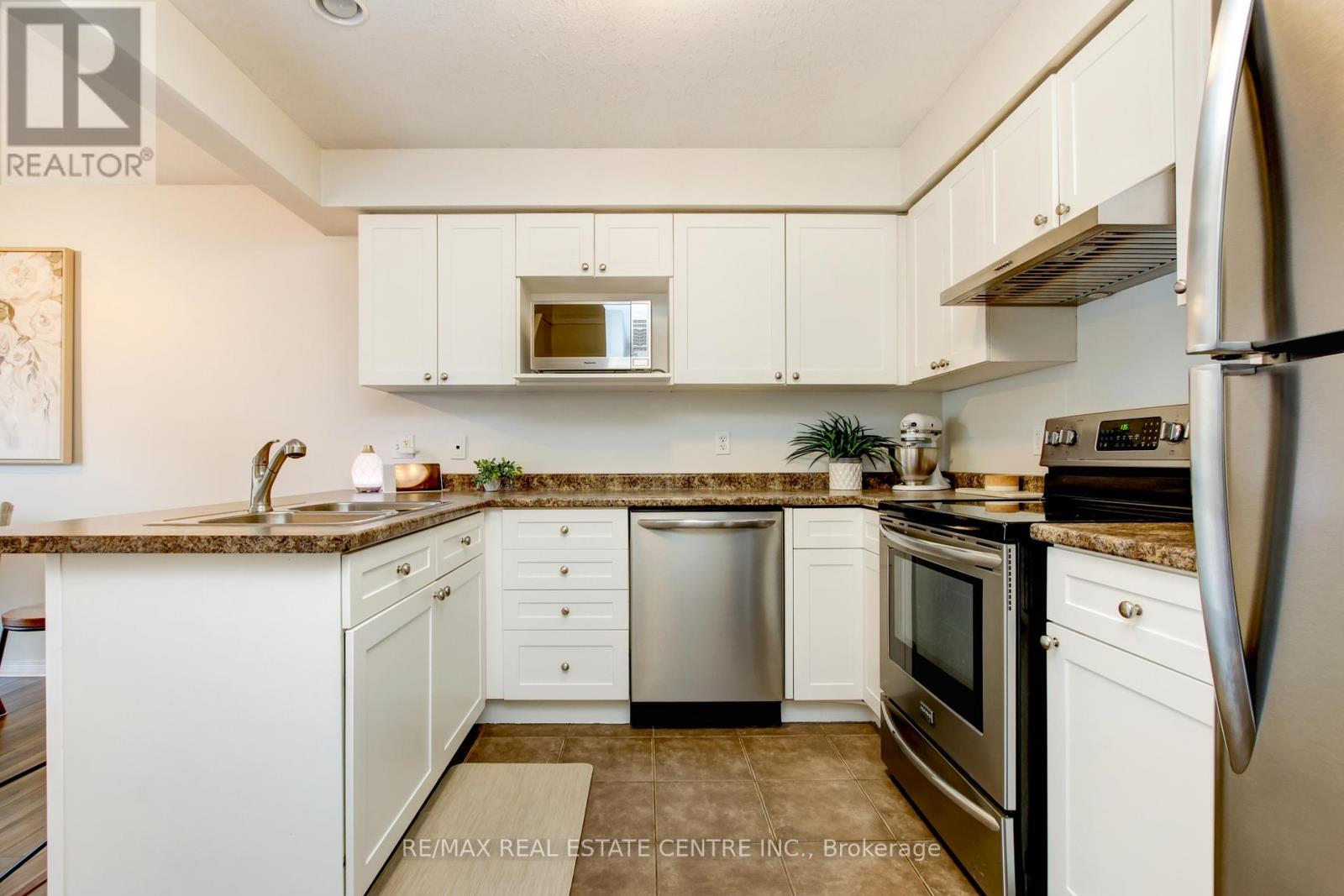 50 - 31 Schroder Crescent, Guelph, Ontario  N1E 7M6 - Photo 6 - X12979404