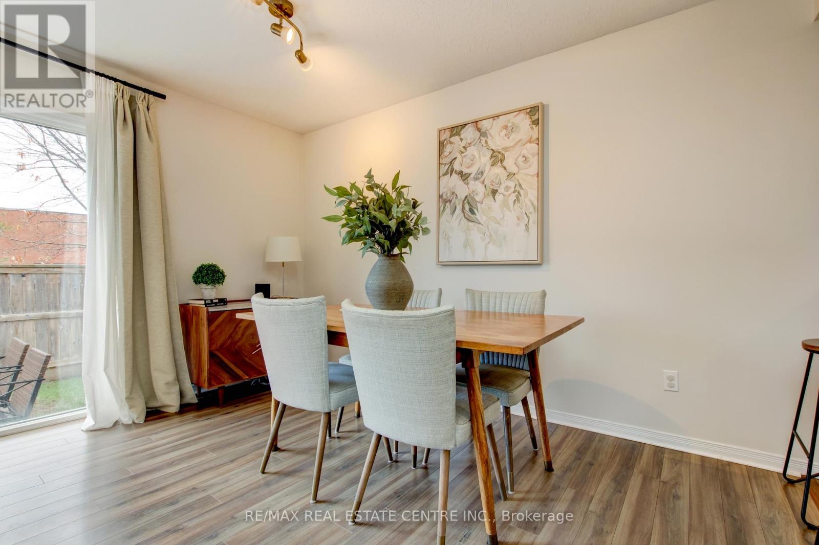 50 - 31 Schroder Crescent, Guelph, Ontario  N1E 7M6 - Photo 9 - X12979404