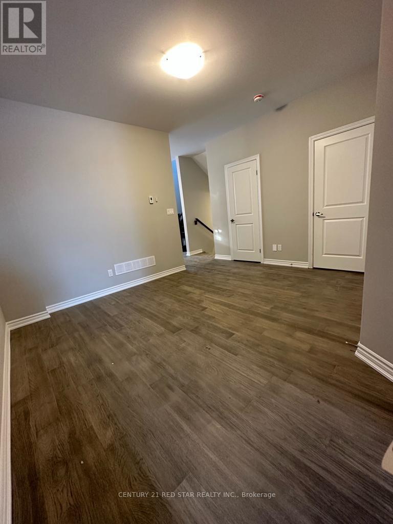 18 Bradley Avenue, Welland, Ontario  L3B 0K1 - Photo 15 - X12979536