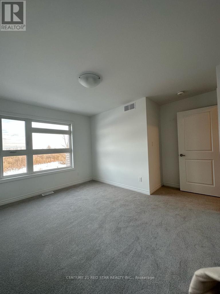 18 Bradley Avenue, Welland, Ontario  L3B 0K1 - Photo 18 - X12979536