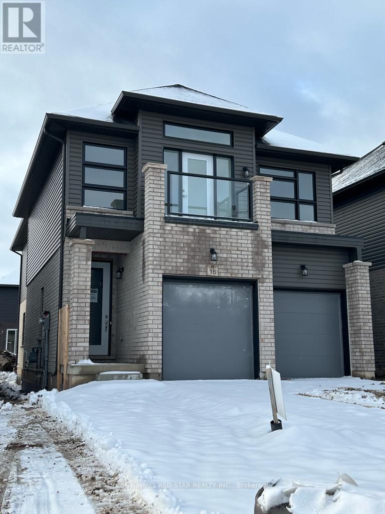 18 Bradley Avenue, Welland, Ontario  L3B 0K1 - Photo 2 - X12979536