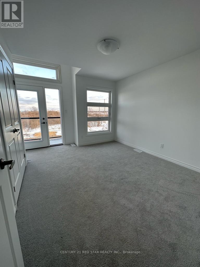 18 Bradley Avenue, Welland, Ontario  L3B 0K1 - Photo 6 - X12979536